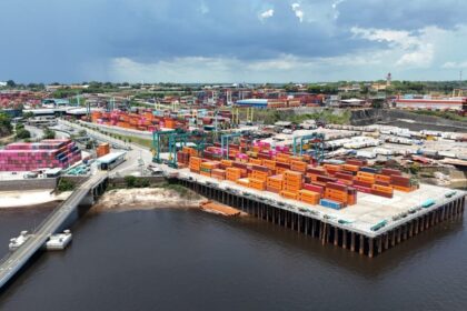 Amazonas movimenta US$ 1,2 bilhão na corrente de comércio em novembro de 2025