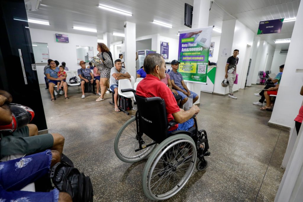 Pessoas com deficiência podem solicitar serviços especializados em todas as unidades dos PACs da capital e do interior