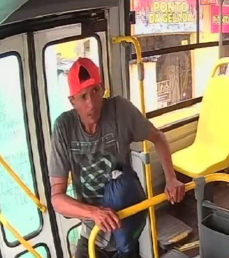 PC-AM divulga imagem de dois homens procurados por roubos distintos em transportes coletivos em Manaus