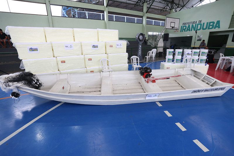 “Vai ajudar no desenvolvimento da nossa pescaria”, diz pescador beneficiado com kit pesca pelo Governo do Amazonas