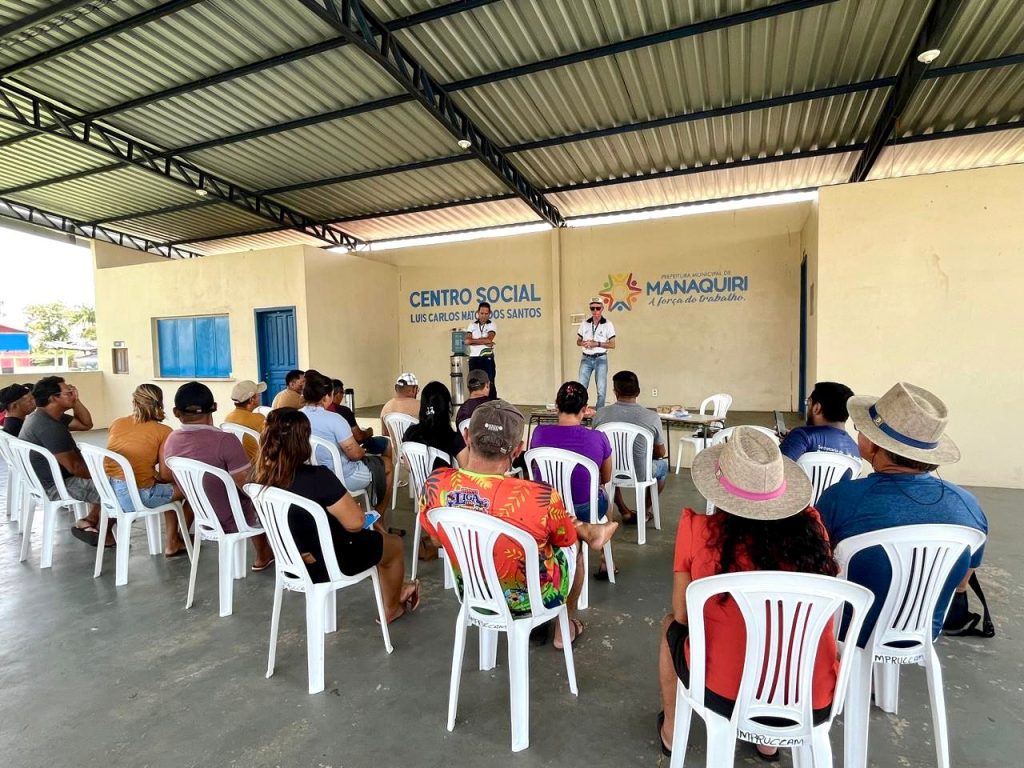 Agricultores de Manaquiri participam de cursos sobre Horta Caseira e Cultivo da Melancia