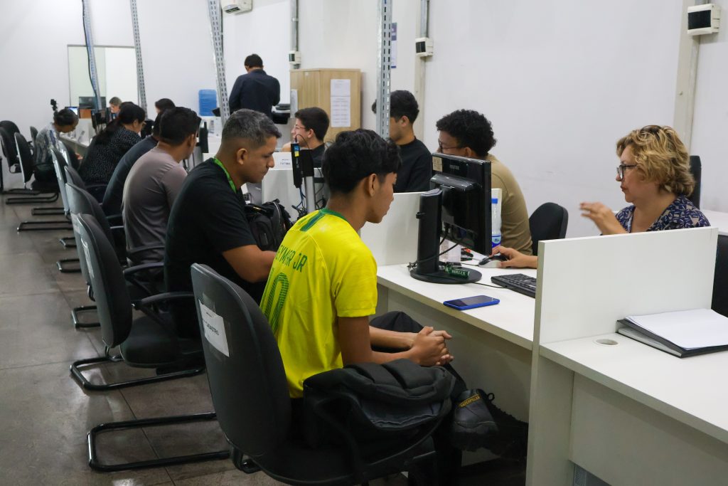 Sine Amazonas divulga 117 vagas de emprego para esta sexta-feira