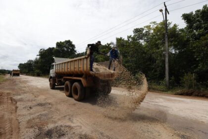 “É uma alegria ver a evolução da obra”, diz morador da Estrada do Membeca, em Caapiranga