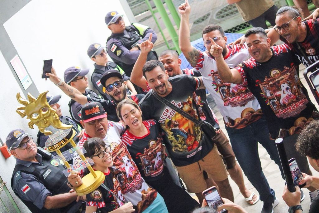 Carnaval na Floresta: Primos da Ilha vence Acesso B e Dragões do Império e Tradição Leste vão para o Grupo Especial