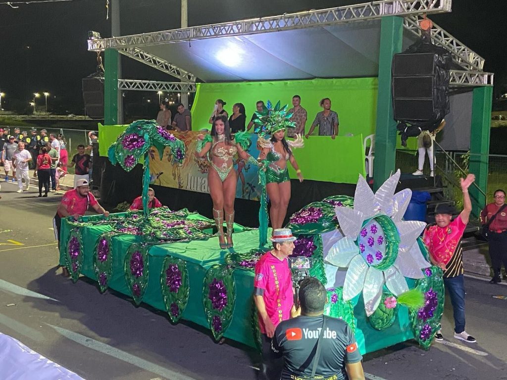 Carnaval na Floresta 2026: Desfiles das escolas do Grupo Experimental acontecem neste fim de semana