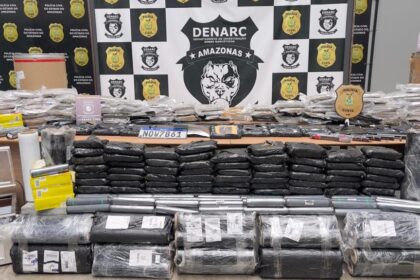 PC-AM apreende mais de 200 quilos de cocaína e skunk avaliados em R$ 6,1 milhões e prende quarteto responsável pelo material