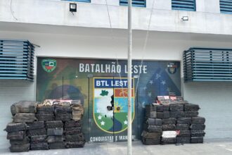 Polícia Militar do Amazonas apreende 1,1 tonelada de entorpecente e prende três homens 