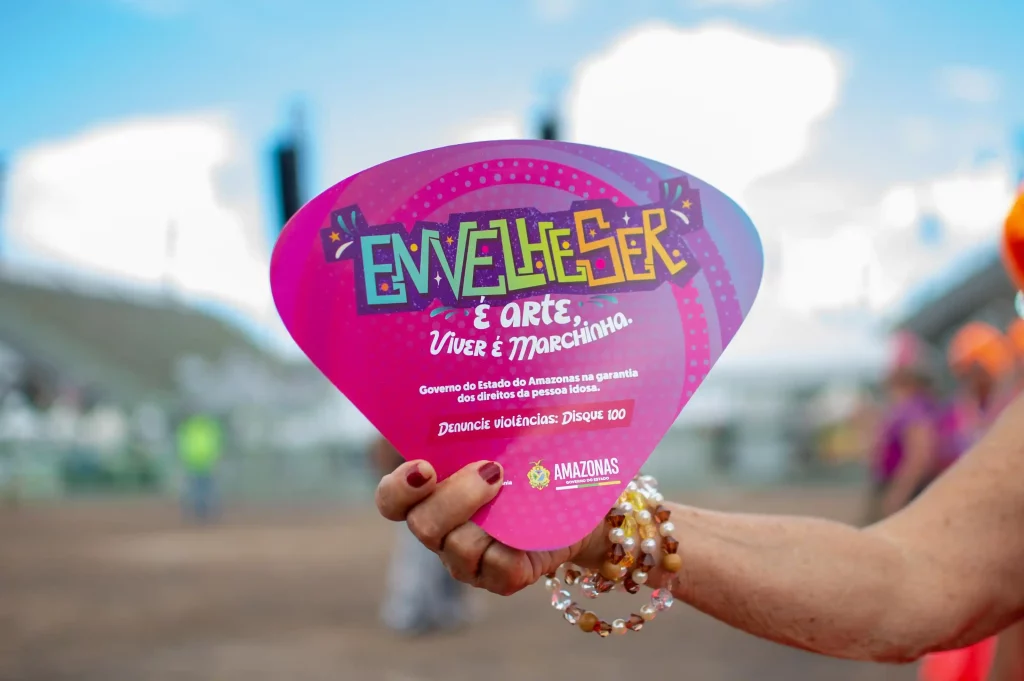 EnvelheSer 60+: Programa transforma rotina de famílias