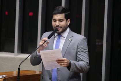 Projeto exige escritura pública para validar contratos assinados por analfabetos