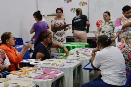 Centros de Convivência promovem oficinas de criação de adereços e máscaras para o Carnaval