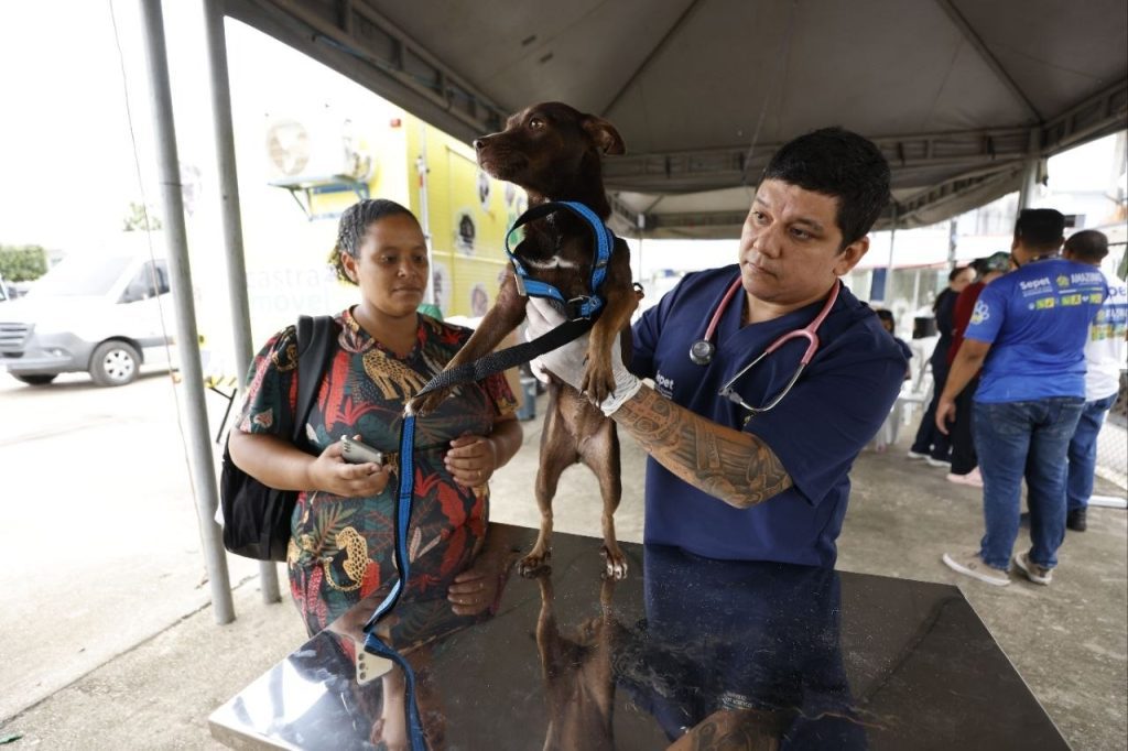 Governador Wilson Lima leva mais ações de saúde e cidadania a Rio Preto da Eva durante aniversário de 44 anos do município