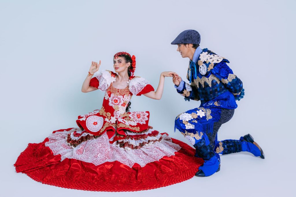 ‘Romeu e Julieta de Parintins – Ecos da Selva’ estreia no Teatro Amazonas com sessões acessíveis e ingressos populares