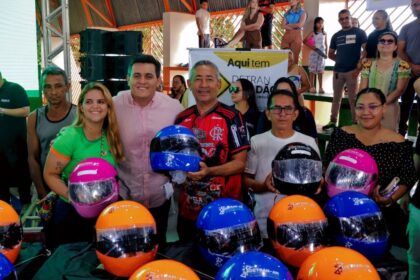 Detran-AM entrega 250 equipamentos de segurança do projeto Motociclista Legal em Rio Preto da Eva