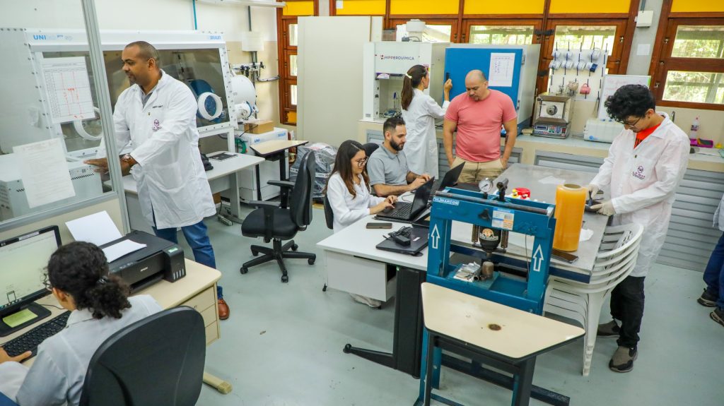 Pameq: Últimos dias para submeter propostas ao Programa de Apoio à Manutenção de Equipamentos da Fapeam