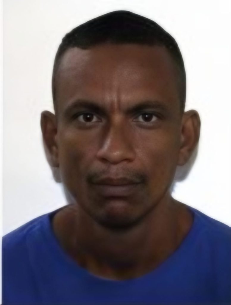 IML pede colaboração para localizar os familiares de Adriano Pontes Alcântara