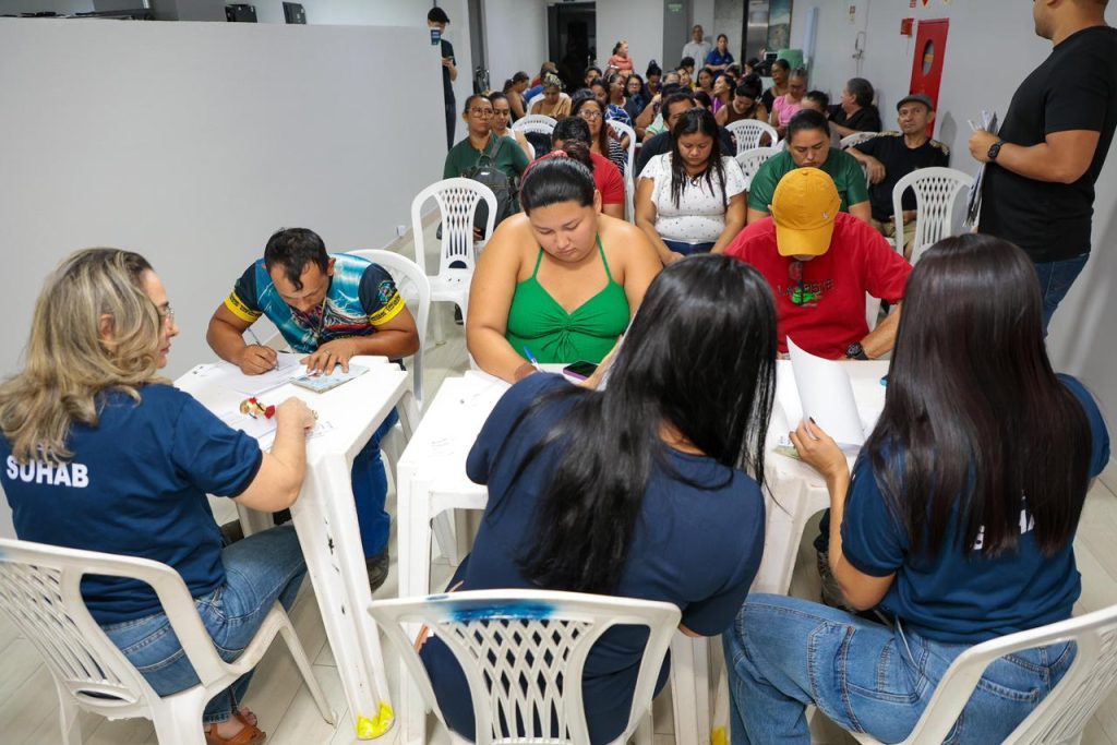 Governo do Amazonas realiza 104 pagamentos de soluções de moradia para beneficiários do Prosamin+