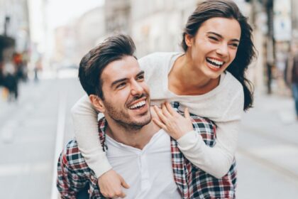 Amores Reais: Entre Risos, Brigas e Abraços