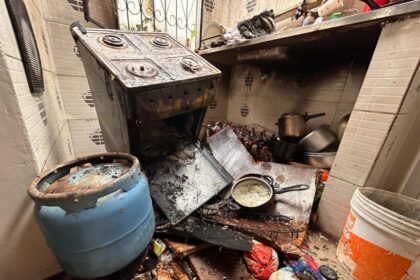Corpo de Bombeiros é acionado após vazamento de gás causar explosão em residência e deixar uma pessoa ferida