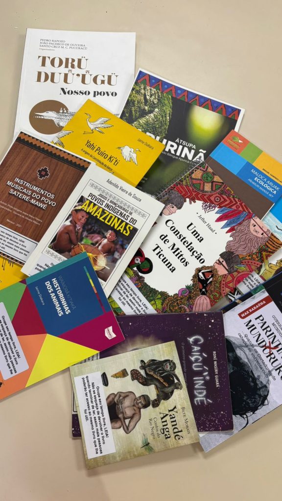 Roda de leitura destaca literatura indígena em ação formativa a zona centro-sul de Manaus