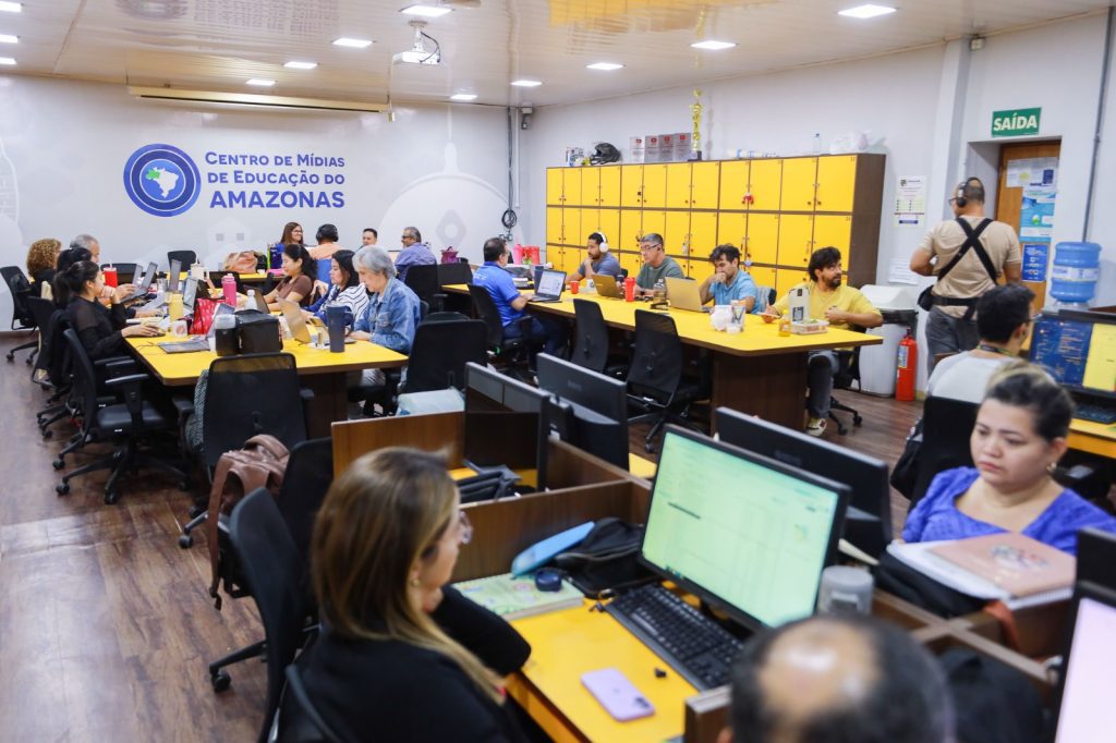Dia da Educação: Por meio da tecnologia, Governo do Amazonas leva ensino de qualidade a comunidades remotas