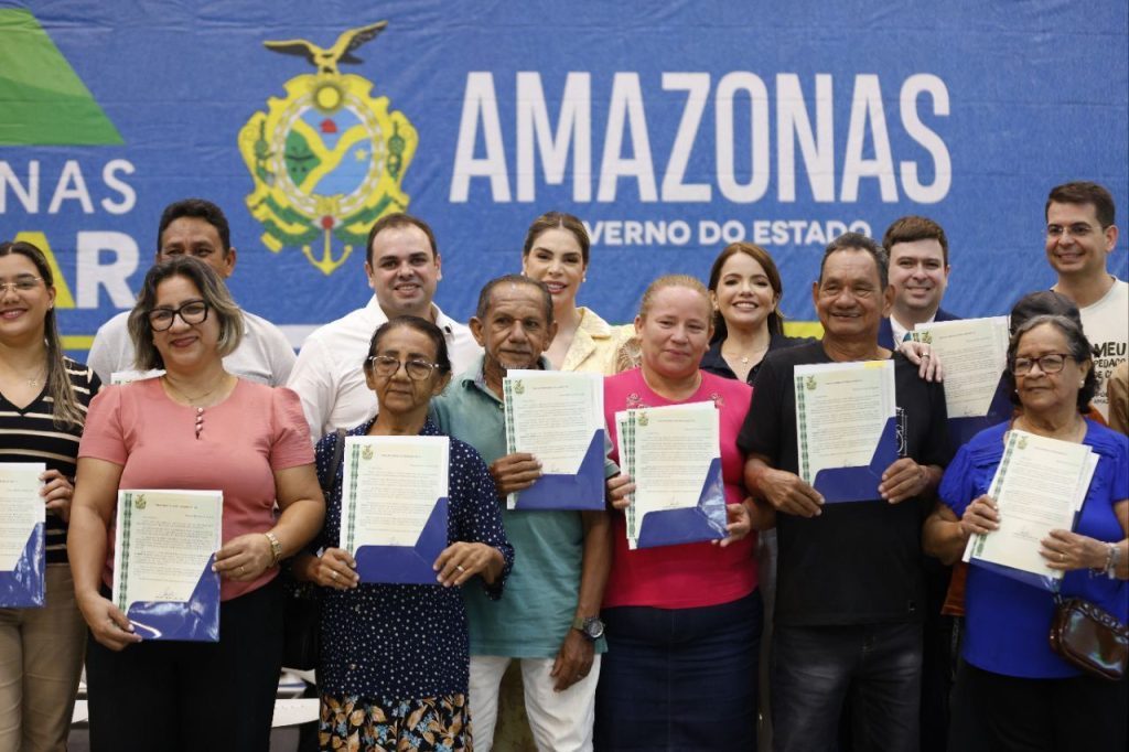 Amazonas Meu Lar: governador interino Roberto Cidade entrega 500 títulos definitivos e amplia regularização fundiária para mais de 22 mil famílias