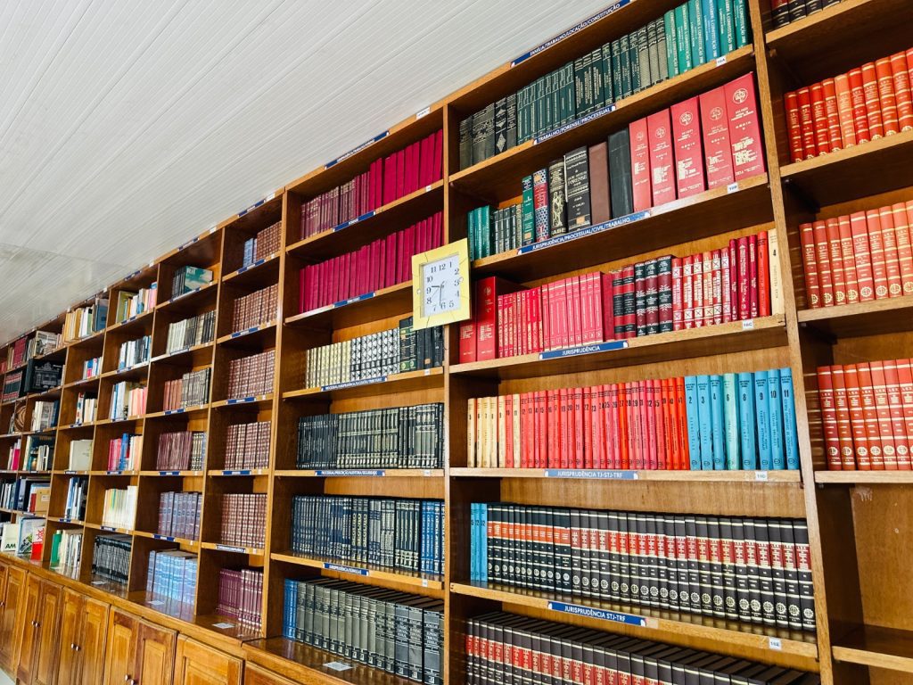 Imprensa Oficial do Amazonas celebra o Dia Mundial do Livro com incentivo à leitura