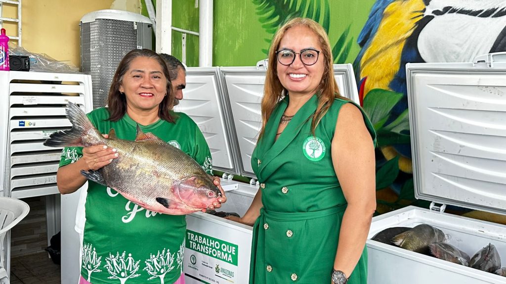 Peixe no Prato Solidário: Programa movimenta a economia local com a compra de 470 toneladas de pescado para a população