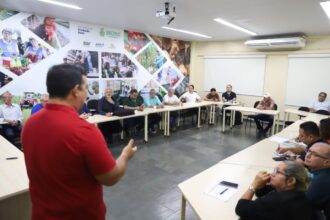 Conselho Estadual debate impactos climáticos e entraves no licenciamento ambiental durante reunião ordinária em Manaus