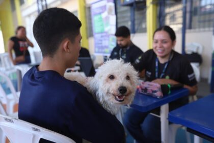 Governo do Amazonas promove segunda etapa da castração solidária de animais no bairro Betânia, zona sul da capital