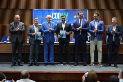 Governador Wilson Lima institui Plano Estadual de Bioeconomia durante reunião do Codam e reforça nova matriz econômica no Amazonas