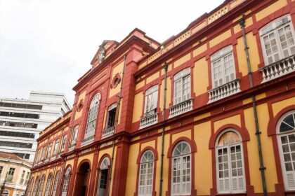 Biblioteca Pública do Amazonas retoma empréstimo domiciliar de livros e amplia acesso à leitura