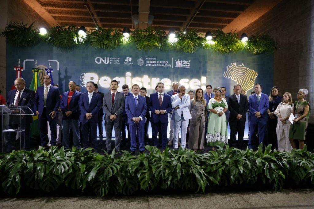 Governador interino Roberto Cidade destaca ampliação da cidadania no interior durante abertura do ‘Registre-se em Manaus’