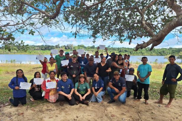 Em São Sebastião do Uatumã, Idam fortalece organizações rurais em comunidades do rio Jatapu