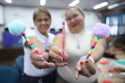 Beneficiárias do Prosamin+ participam de oficina de artesanato promovida pela UGPE