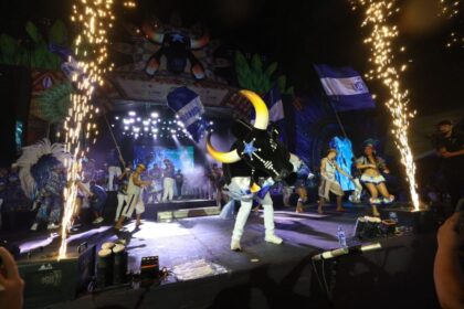 Caprichoso reúne multidão azulada para lançamento do álbum ‘Brinquedo que Canta Seu Chão’, em noite de grande celebração em Manaus