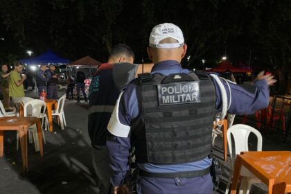 Central Integrada de Fiscalização realiza ação em bares no Centro de Manaus na madrugada deste sábado