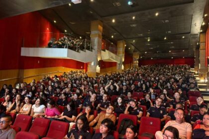 Mais de mil alunos dos Colégios Militares da Polícia Militar do Amazonas participam de aulão preparatório para o vestibular