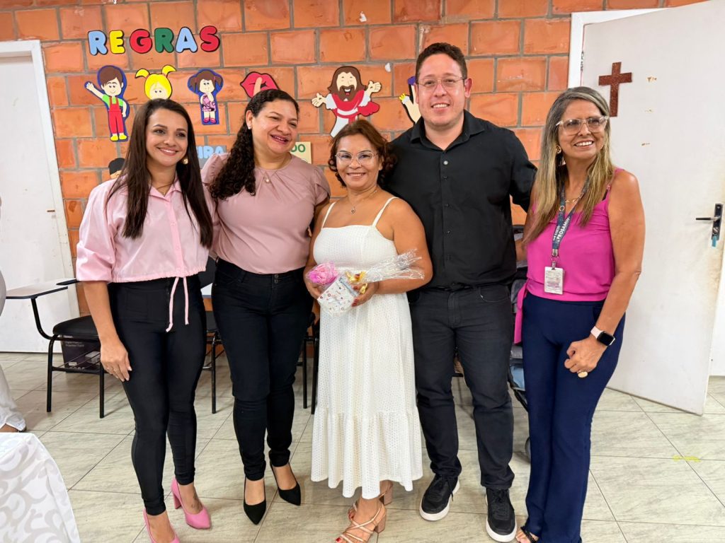 Dia das Mães: Mulheres do Residencial Liberdade concluem curso profissionalizante oferecido pelo Prosamin+