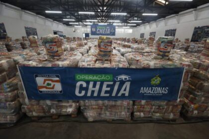 Operação Cheia 2026: Governador Roberto Cidade fortalece ações de ajuda humanitária com envio de 598 toneladas de alimentos para municípios do Juruá e Purus
