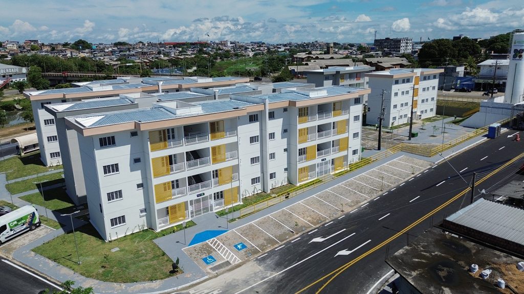 Dia das Mães: ‘Meu maior sonho era dar um lar digno aos meus filhos’, diz ex-moradora da Sharp ao celebrar data no Residencial Maués