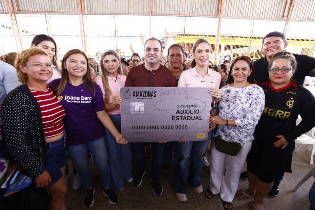 ‘Veio em uma boa hora’, diz mãe beneficiada pelo Auxílio Estadual na véspera do Dia das Mães
