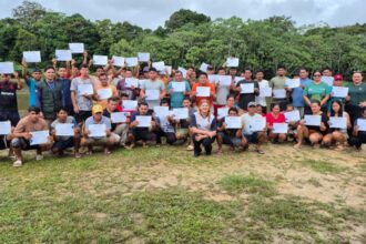 Idam promove a criação de nova associação de pescadores na RDS Amanã