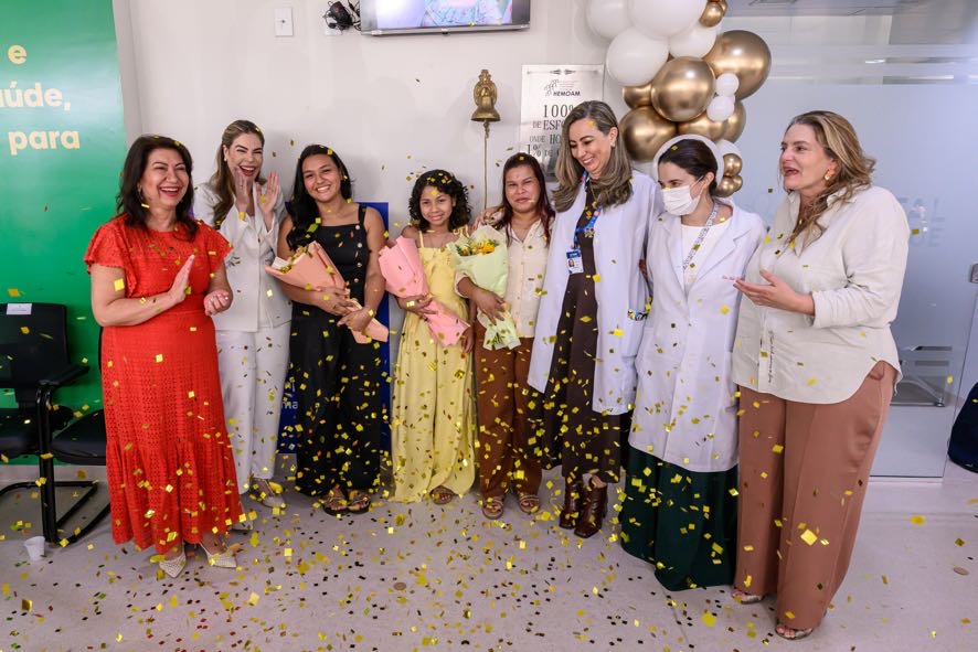 Com a presença da primeira-dama Thaisa Cidade, pacientes celebram vitória contra a leucemia no Hospital do Sangue