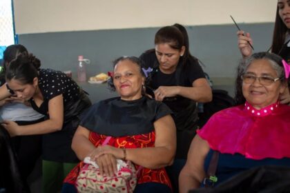 Projeto Cuide-se leva serviços de cidadania, saúde e bem-estar a pessoas idosas da zona leste de Manaus