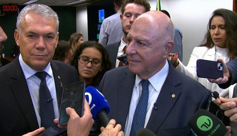 Relator apresenta parecer sobre Política Nacional de Minerais Críticos e Estratégicos e propõe incentivos e limites à exportação