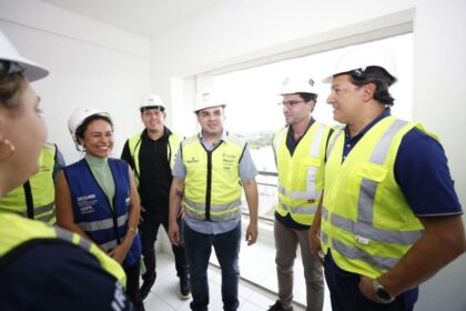Governador Roberto Cidade vistoria avanço das obras do Residencial Novo Aleixo, na zona norte de Manaus