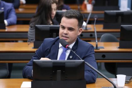 Comissão da Câmara aprova projeto que autoriza porte de arma para médicos veterinários em todo o país