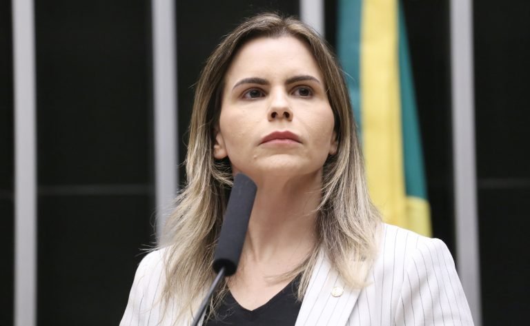 Câmara aprova em comissão direito ao exame por profissional mulher para vítimas femininas de violência sexual
