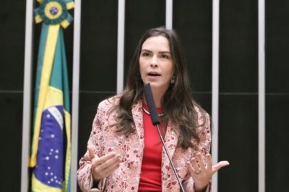Câmara aprova obrigatoriedade do Plano Decenal de Assistência Social e encaminha projeto ao Senado