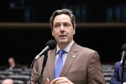 Comissão da Câmara aprova proposta que prevê proibicao de ingresso de meios de transporte vinculados a sancionados por crimes graves
